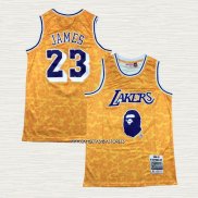 NO 23 Camiseta Los Angeles Lakers Mitchell & Ness Bape Amarillo
