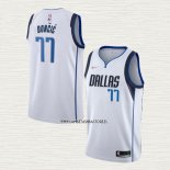 Luka Doncic NO 77 Camiseta Dallas Mavericks Association 2021 Blanco